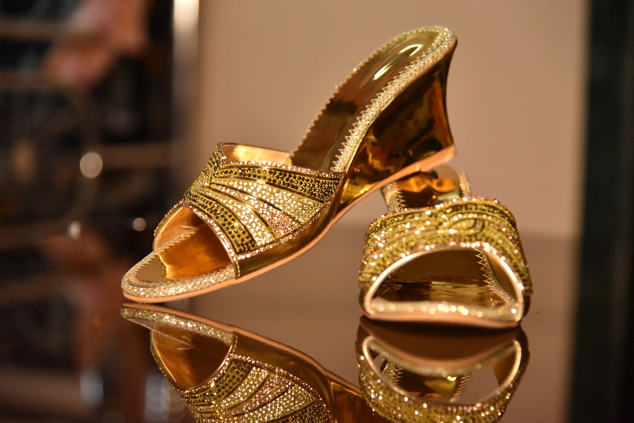 A stunning pair of gold sandals, perfect for parties and formal occasions.